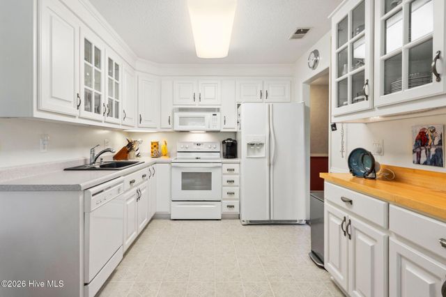 230 Long John Silver Drive, Wilmington, NC 28411