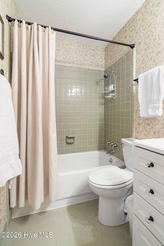 230 Long John Silver Drive, Wilmington, NC 28411