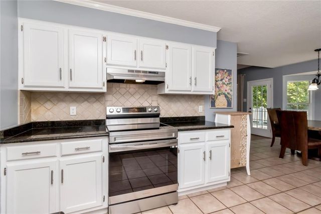 3016 Lindholm Drive E, Mobile, AL 36693