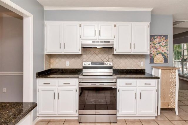 3016 Lindholm Drive E, Mobile, AL 36693