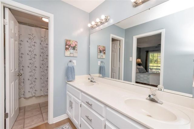3016 Lindholm Drive E, Mobile, AL 36693