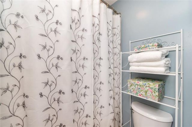 3016 Lindholm Drive E, Mobile, AL 36693