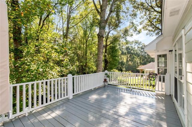 3016 Lindholm Drive E, Mobile, AL 36693