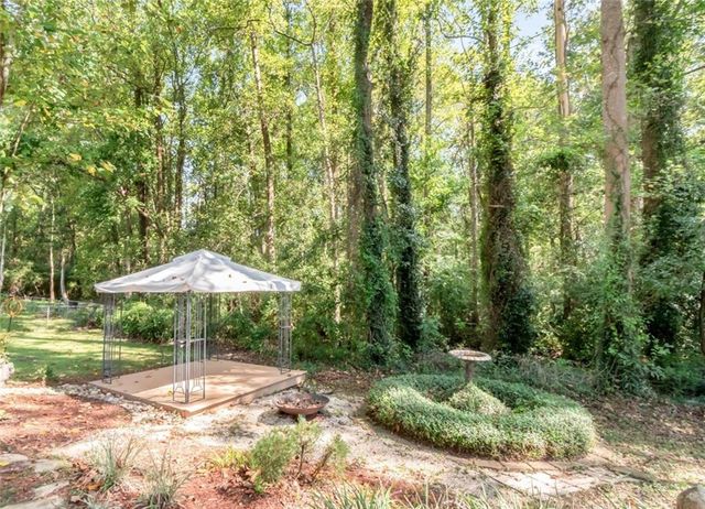 3016 Lindholm Drive E, Mobile, AL 36693