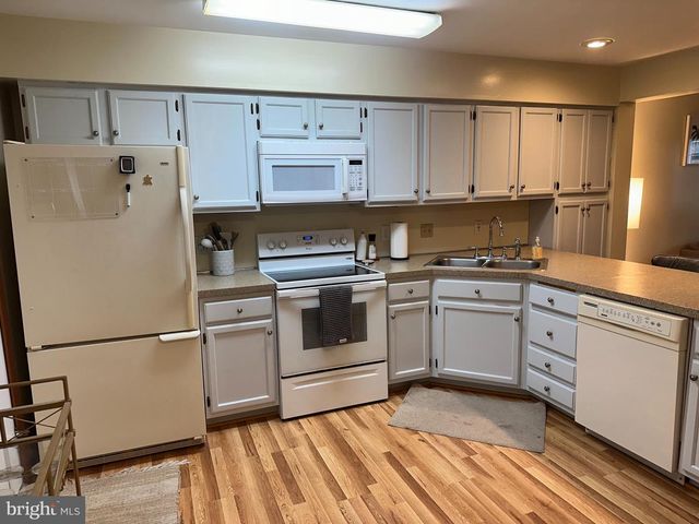 513 MARJORIE MAE ST., State College, PA 16803