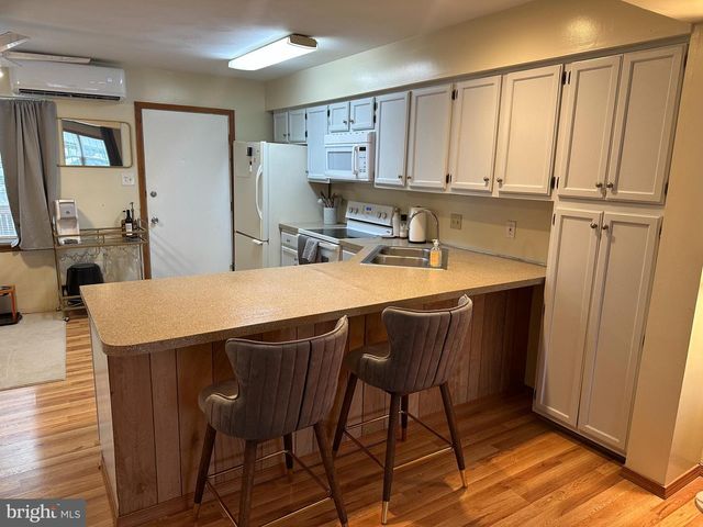 513 MARJORIE MAE ST., State College, PA 16803