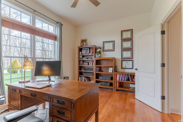 6177 Pembrooke Drive, Newburgh, IN 47630