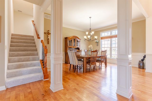 6177 Pembrooke Drive, Newburgh, IN 47630