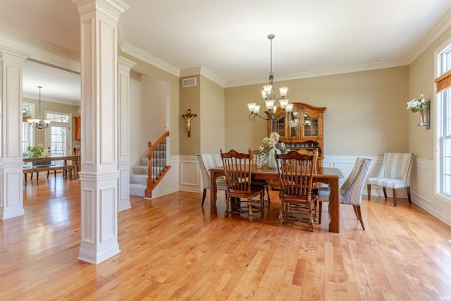 6177 Pembrooke Drive, Newburgh, IN 47630