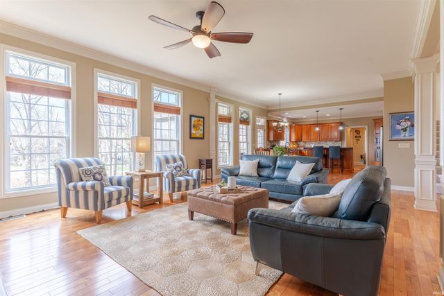 6177 Pembrooke Drive, Newburgh, IN 47630