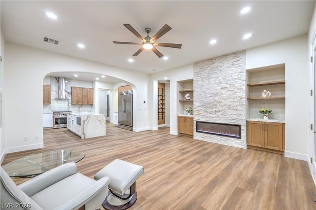 2571 Red Springs Drive, Las Vegas, NV 89135