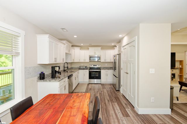 190 Eastberrys Creek Drive, Duncan, SC 29334