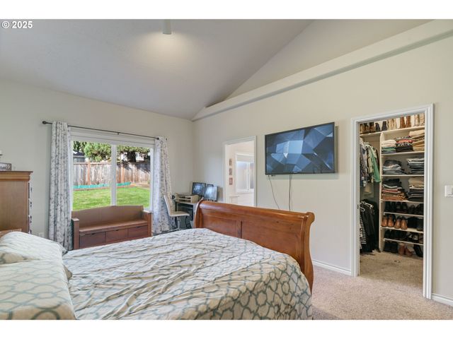 17063 Se MACANUDO St, Damascus, OR 97089