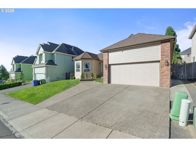17063 Se MACANUDO St, Damascus, OR 97089