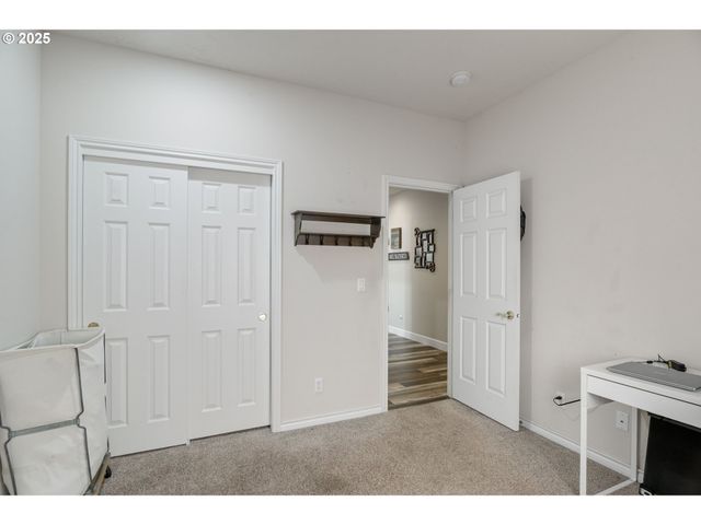 17063 Se MACANUDO St, Damascus, OR 97089