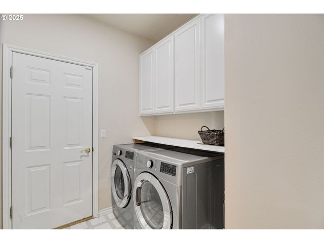 17063 Se MACANUDO St, Damascus, OR 97089