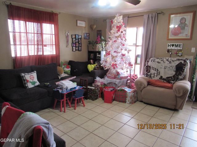 965 Duskin Drive, El Paso, TX 79907