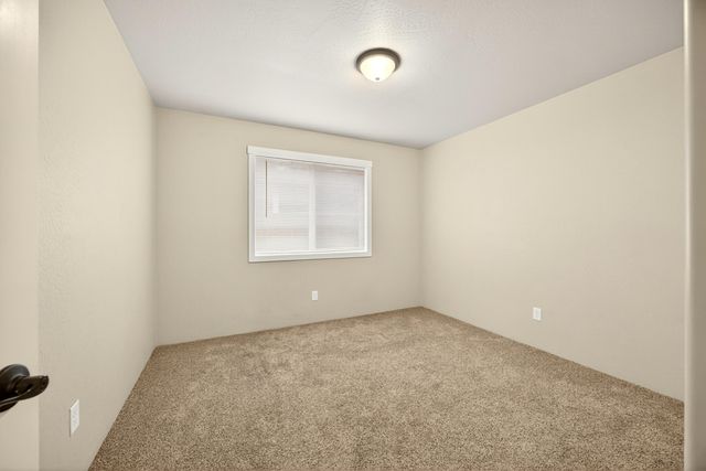 1743 Kellenbeck Avenue, Grants Pass, OR 97527