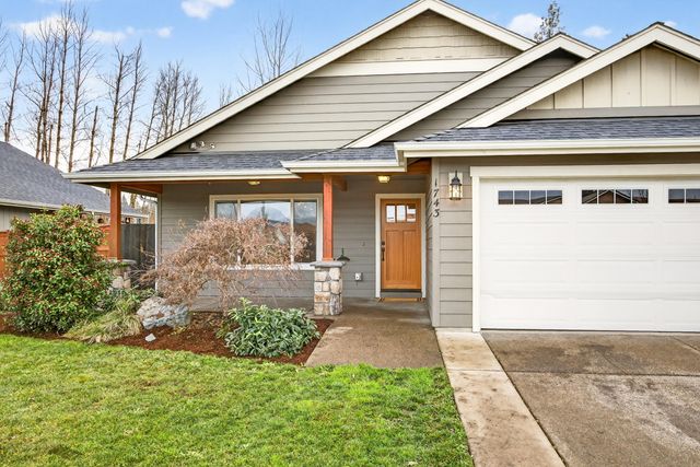 1743 Kellenbeck Avenue, Grants Pass, OR 97527