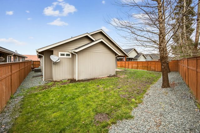 1743 Kellenbeck Avenue, Grants Pass, OR 97527
