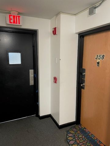 79 Claudia Drive APT 358, West Haven, CT 06516