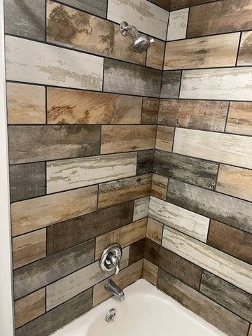 79 Claudia Drive APT 358, West Haven, CT 06516