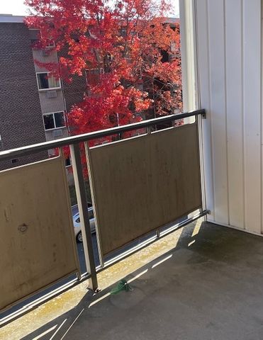 79 Claudia Drive APT 358, West Haven, CT 06516