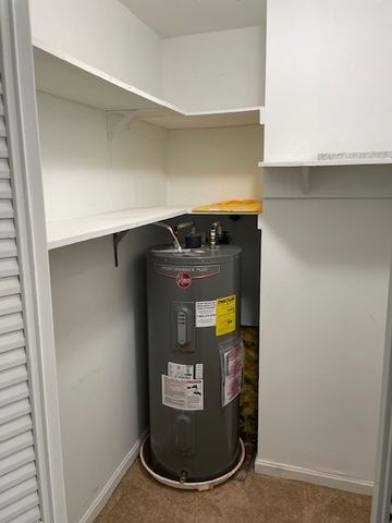 79 Claudia Drive APT 358, West Haven, CT 06516