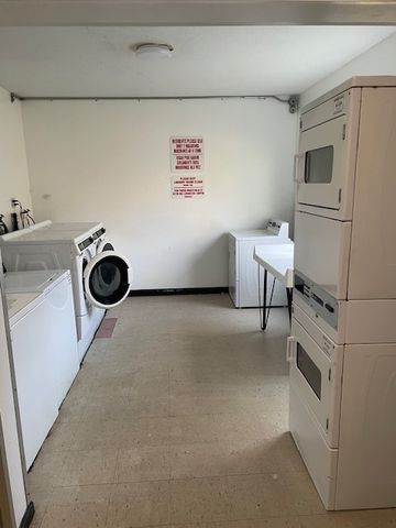 79 Claudia Drive APT 358, West Haven, CT 06516