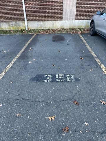 79 Claudia Drive APT 358, West Haven, CT 06516