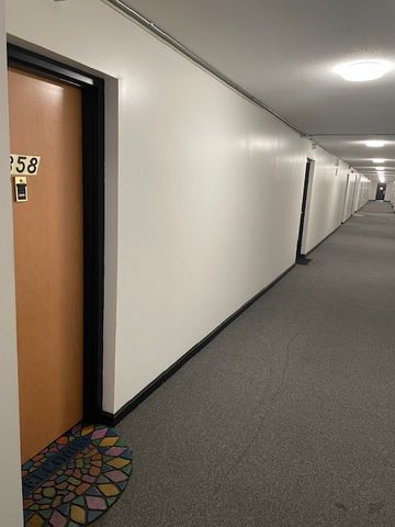 79 Claudia Drive APT 358, West Haven, CT 06516