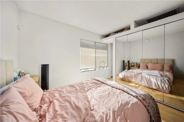 23515 Lyons Avenue S7, Valencia, CA 91355