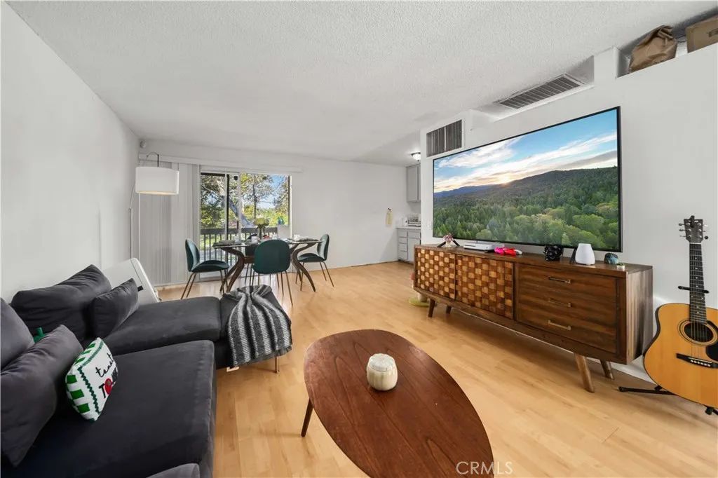 23515 Lyons Avenue S7, Valencia, CA 91355