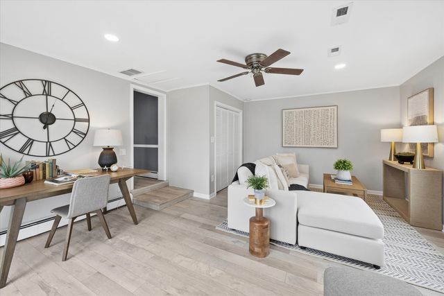 806 Walnut Street, Batavia, IL 60510