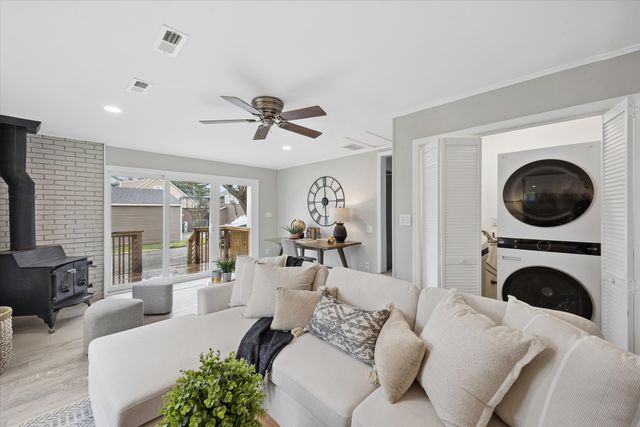 806 Walnut Street, Batavia, IL 60510