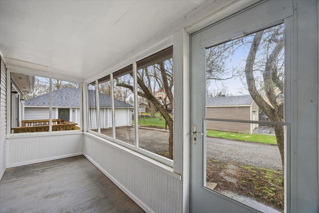 806 Walnut Street, Batavia, IL 60510