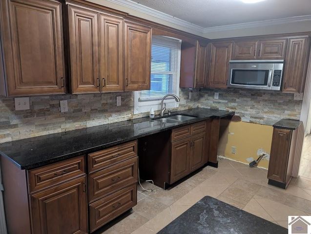 1810 Gholson Rd, West Paducah, KY 42086