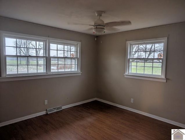 1810 Gholson Rd, West Paducah, KY 42086