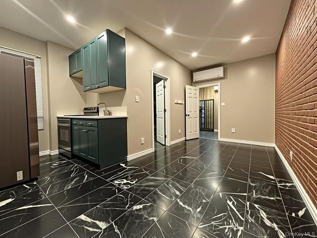 1400 Flatbush Avenue 2R, Brooklyn, NY 11210