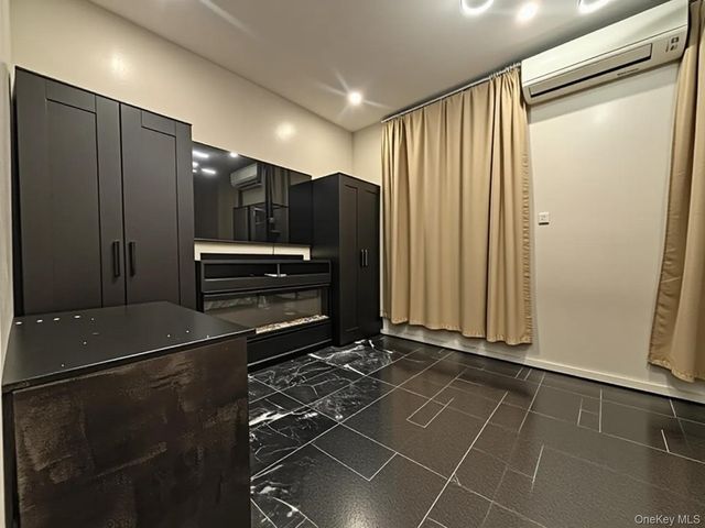 1400 Flatbush Avenue 2R, Brooklyn, NY 11210