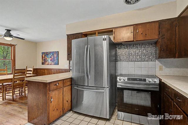 4383 Honey Creek Avenue, Ada, MI 49301