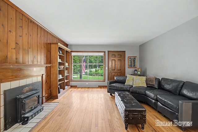 4383 Honey Creek Avenue, Ada, MI 49301