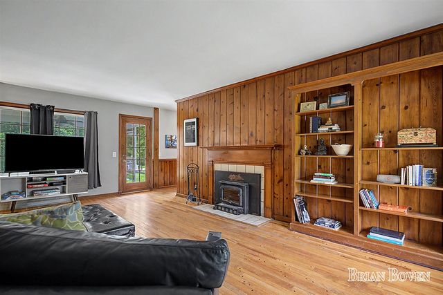 4383 Honey Creek Avenue, Ada, MI 49301