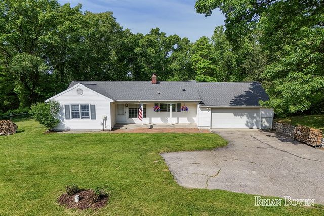 4383 Honey Creek Avenue, Ada, MI 49301