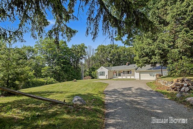 4383 Honey Creek Avenue, Ada, MI 49301