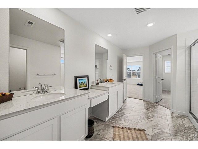 5548 Runge Ct, Timnath, CO 80547