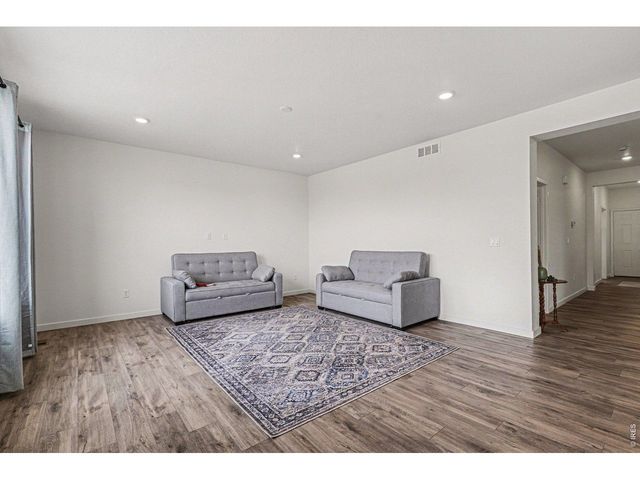 5548 Runge Ct, Timnath, CO 80547