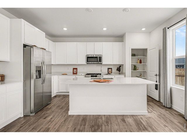 5548 Runge Ct, Timnath, CO 80547