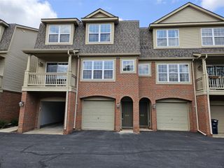 3041 Barclay Way, Ann Arbor, MI 48105