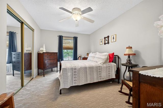 1422 Cobblestone Drive, St Charles, MO 63304